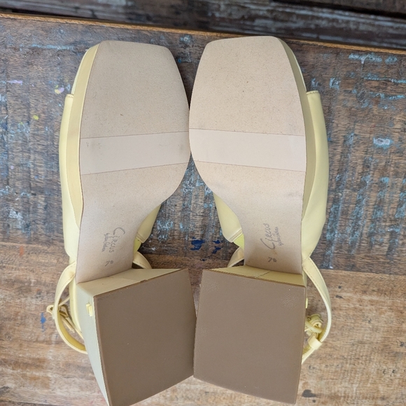 Circus by Sam Edelman Yellow Sandals - Picture 6 of 8